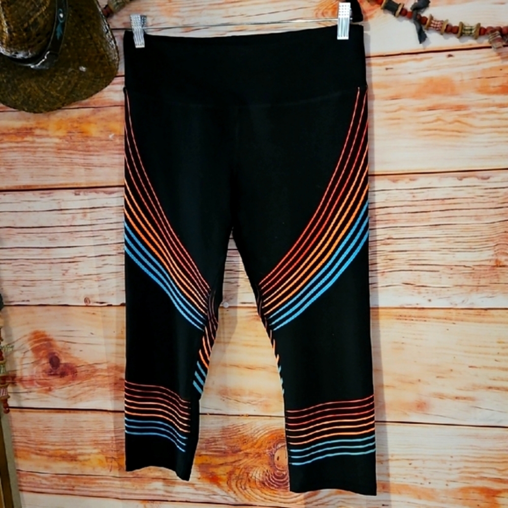 "RBX" Nearly New Striped Capri Leggings! 💪🏋‍♀️ LG